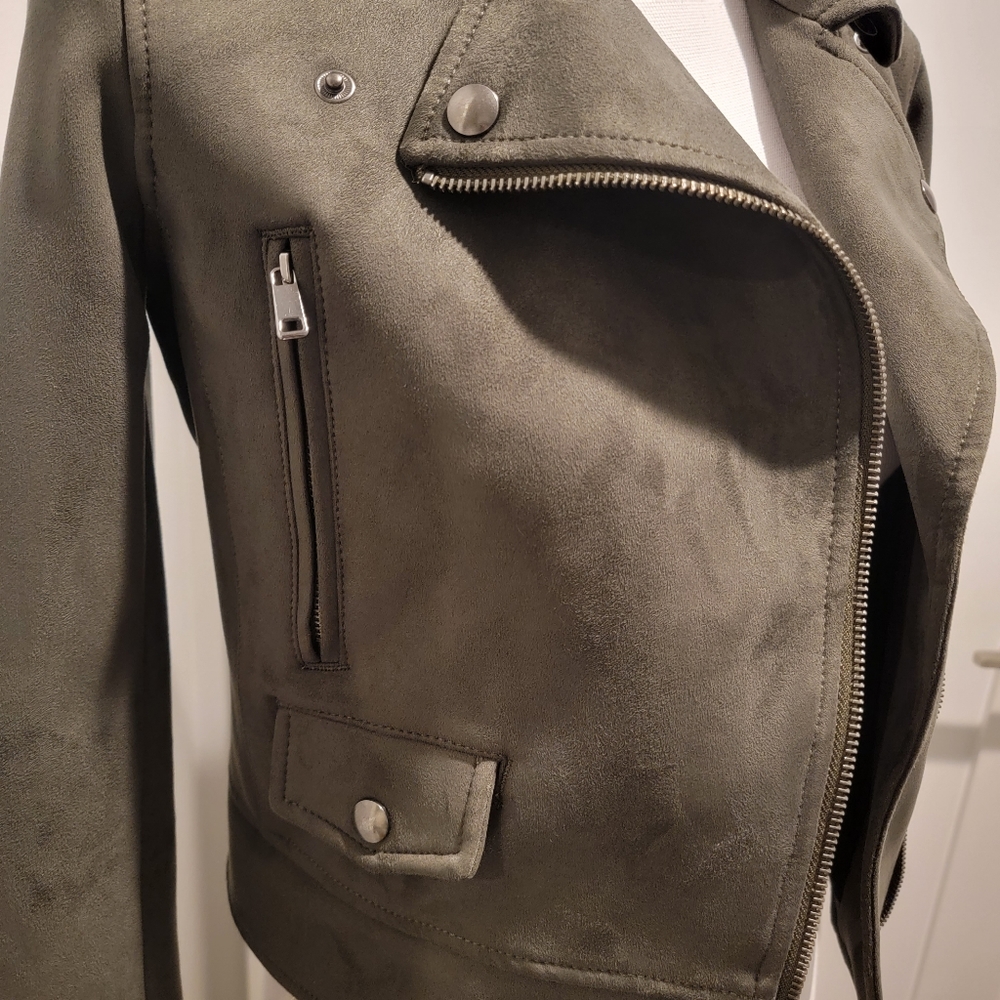 ‼️SOLD‼️BANANA REPUBLIC OLIVE GREEN VEGAN-SUEDE MOTOR JACKET - Picture 3 of 9